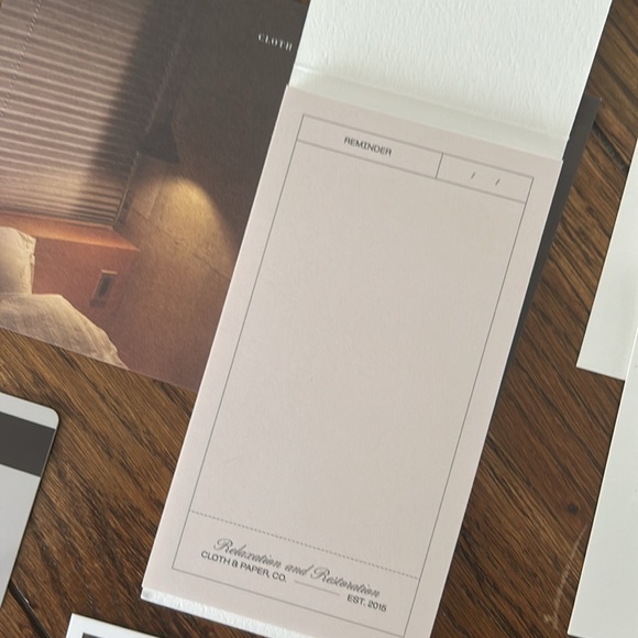 Cloth and Paper Bundle - Picture 6 of 9